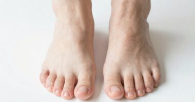 toe box test for wide feet