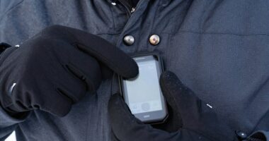 winter runners prefer buttons