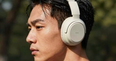 comfortable headphones for running