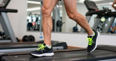 maintain proper treadmill posture